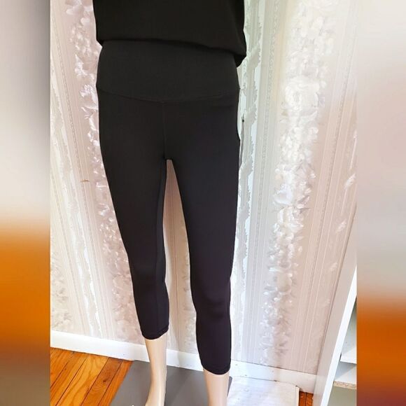 90 Degree by Reflex Capri Leggings - Picture 1 of 9